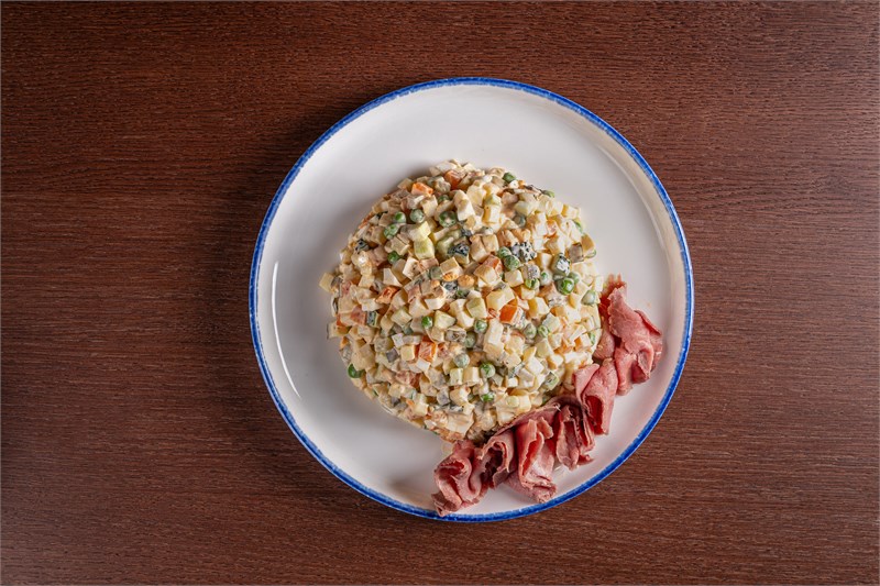 ОЛИВЬЕ С РОСТБИФОМ  1,1 КГ 1004037 - фото 5018