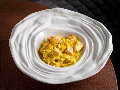 Фетучини с лососем под шафрановым соусом 00907