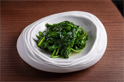 Шпинат с чесноком 00923