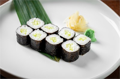 Маки огурец 00944