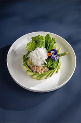 Салат из авокадо с грибами 01114